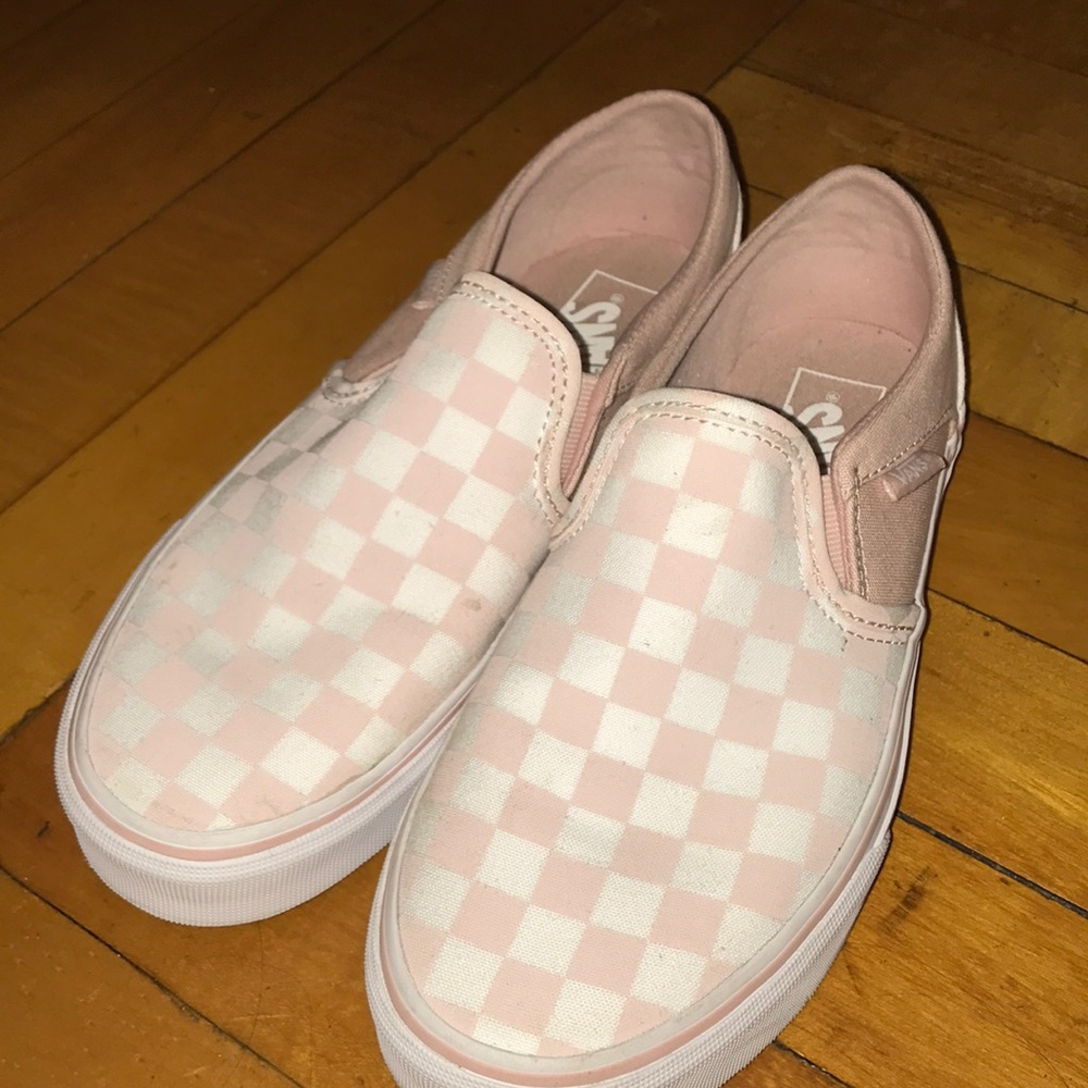 pink checkerboard vans